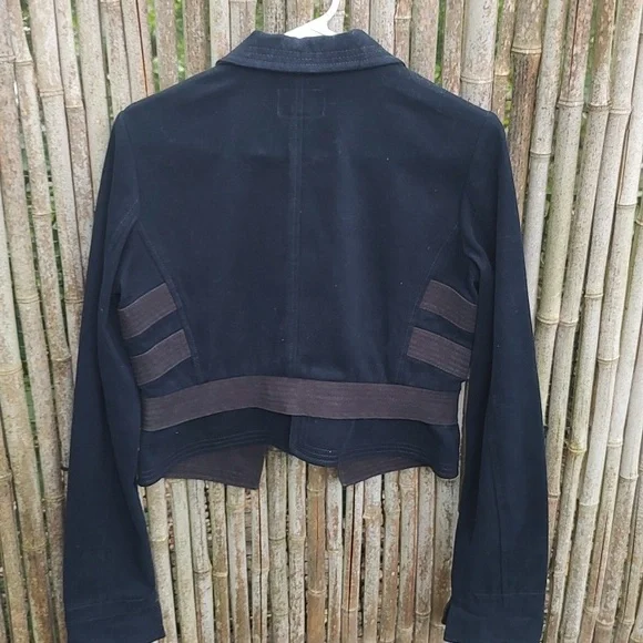 Cropped Jacket - Picture 7 of 7